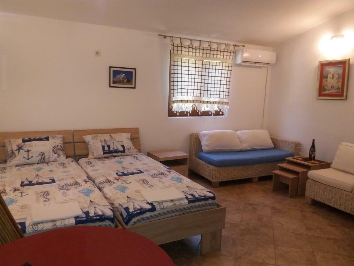 St Duke Apartment Kotor Exteriör bild